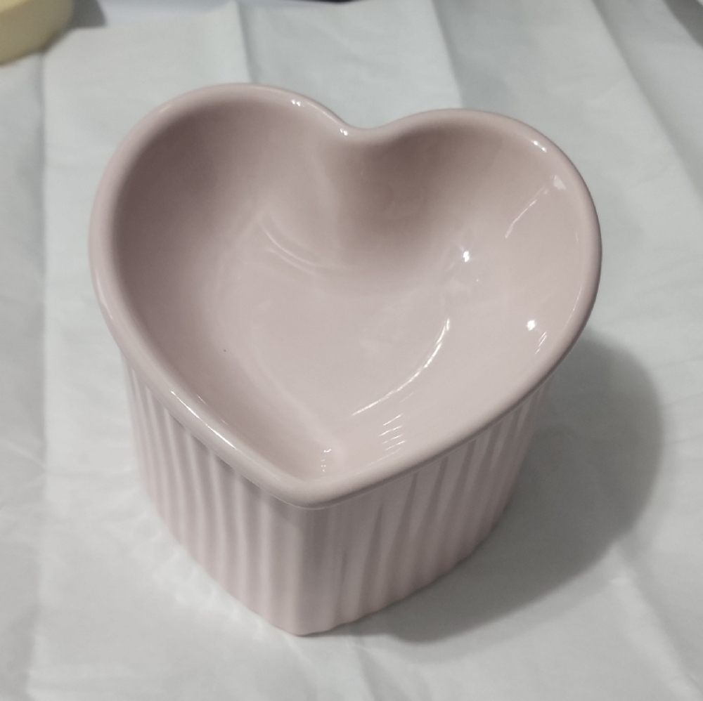 Pink Heart Shaped Cat Bowl